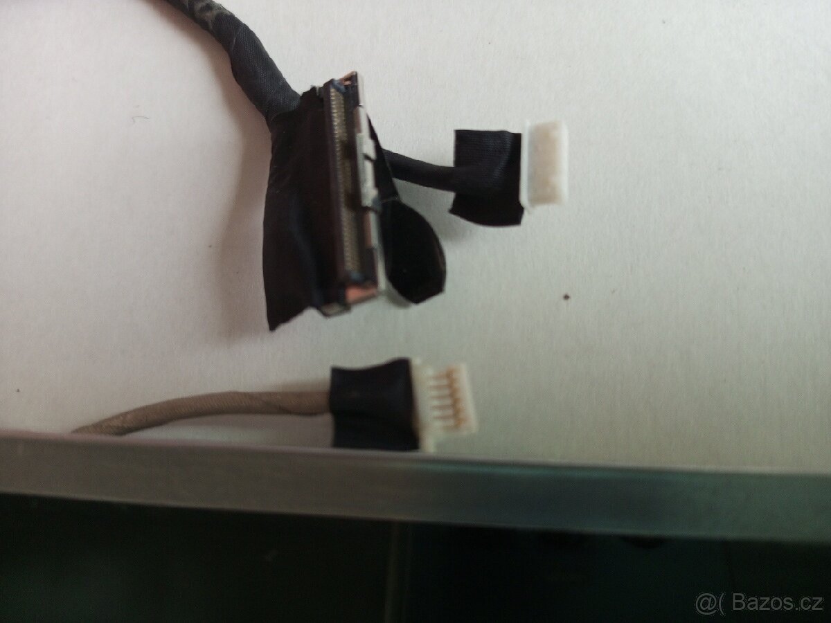 Panely displej notebooku 15.4" - 9