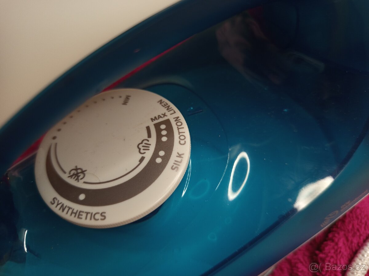 Žehlička - 200,- kč - 9