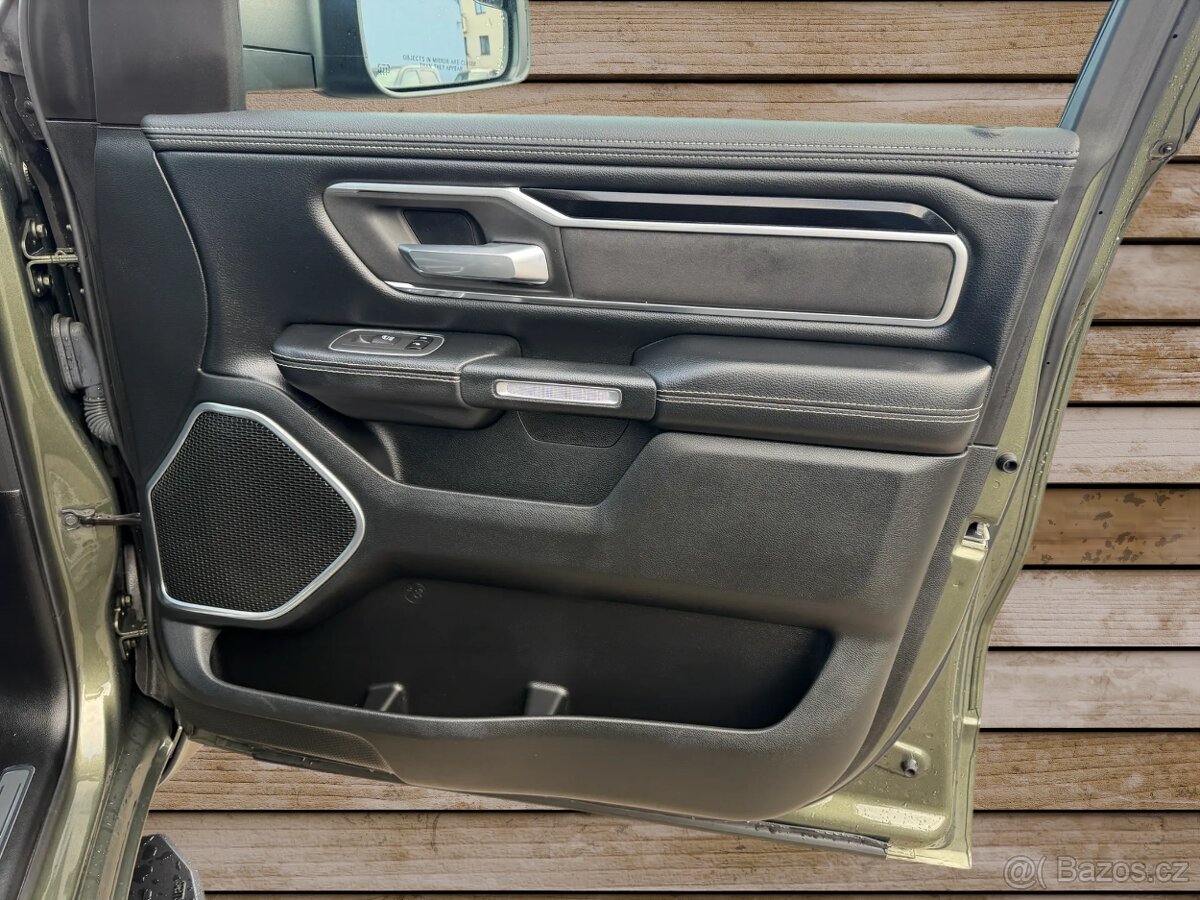 DODGE RAM LARAMIE READY LIFT HEMI - 9