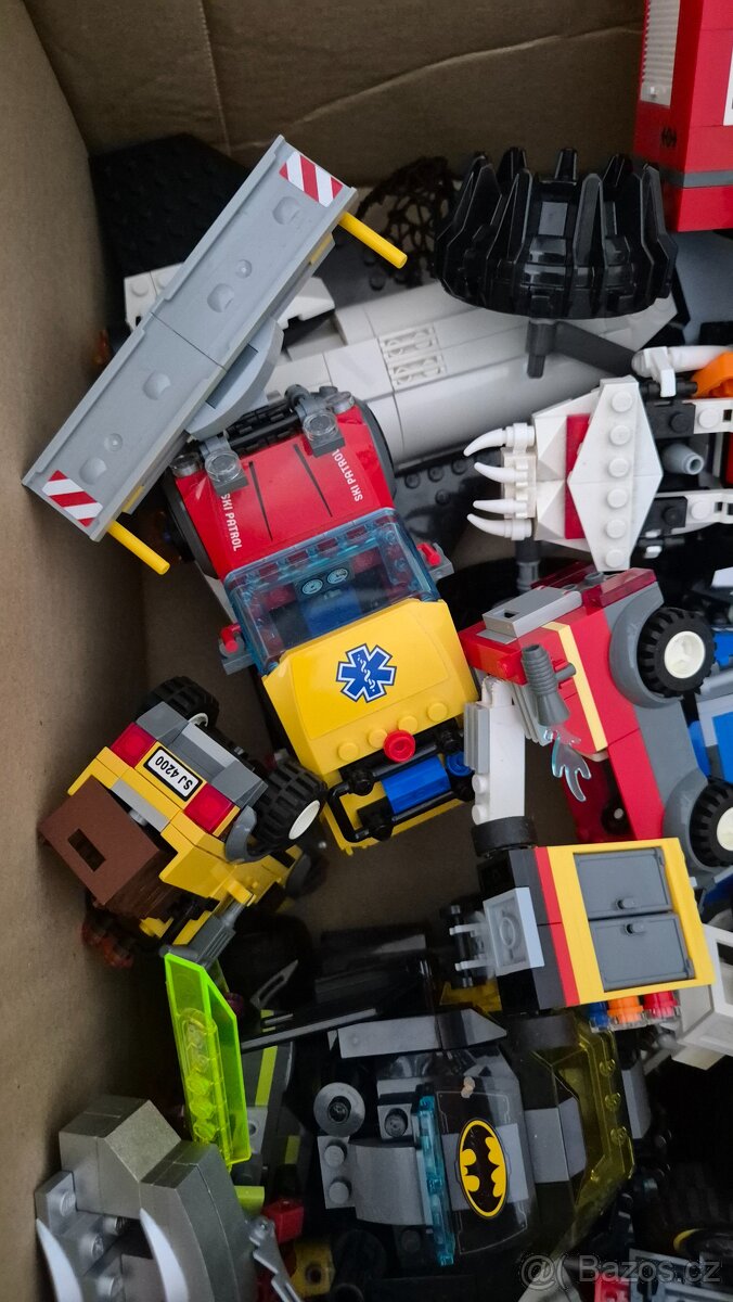 5,5 kg LEGO, celé sety - 9