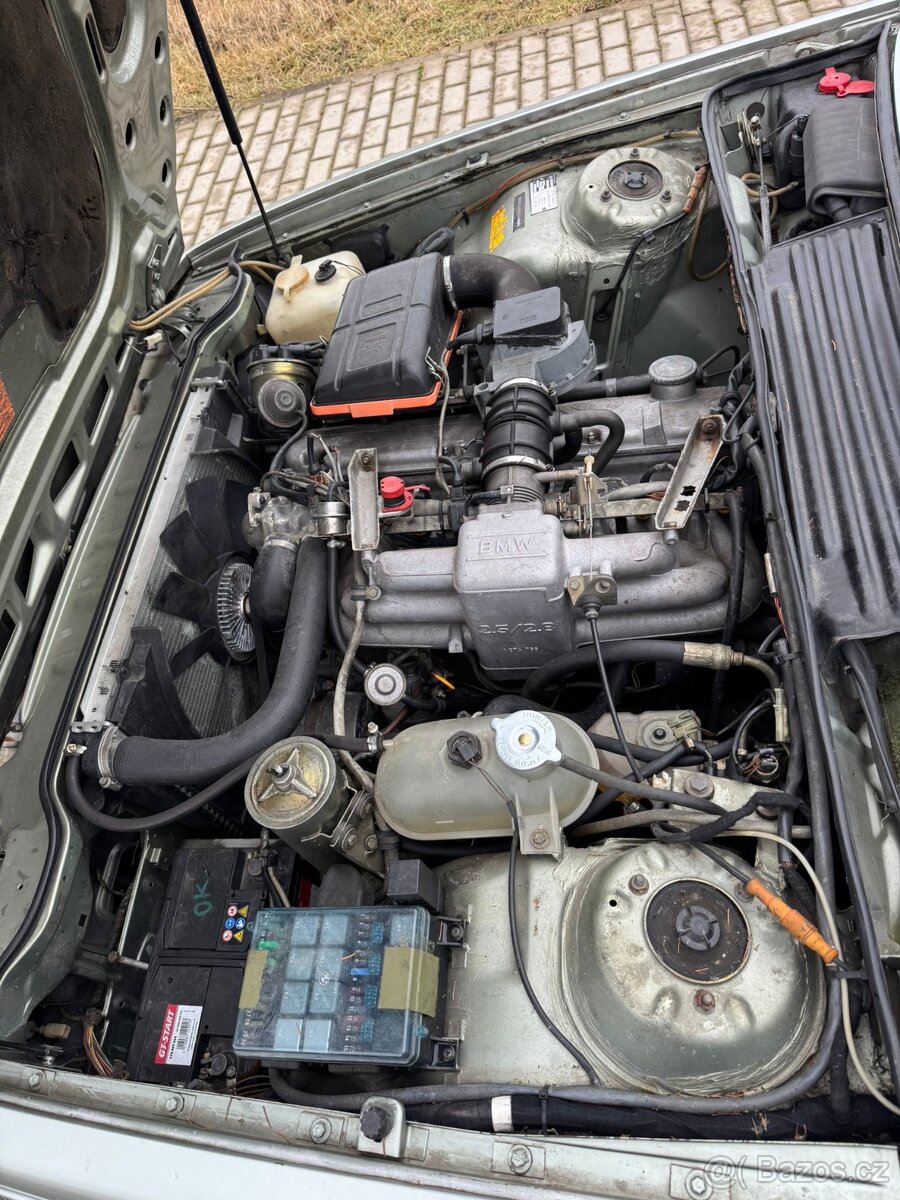 BMW E24 628csi manuál - 9