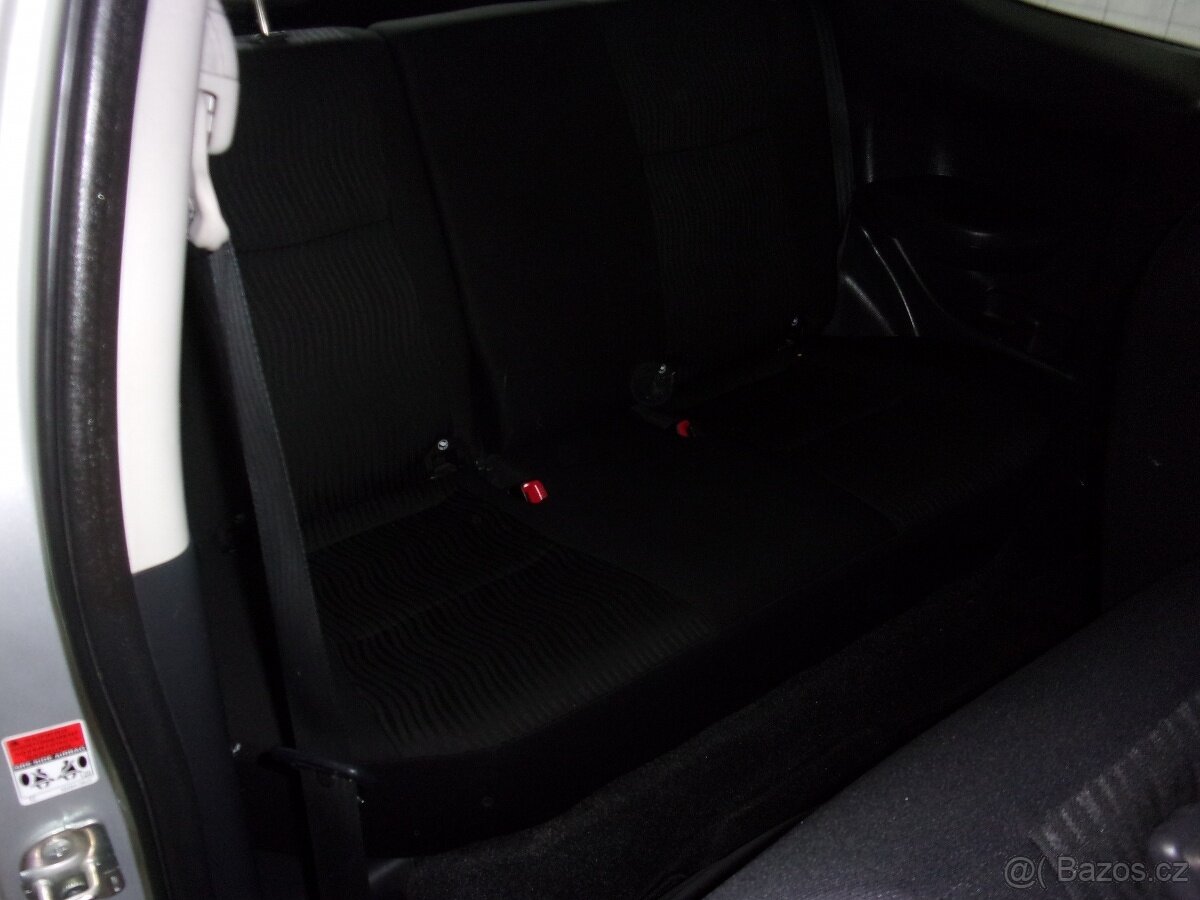 Suzuki Swift 1,3 DDIS - 9