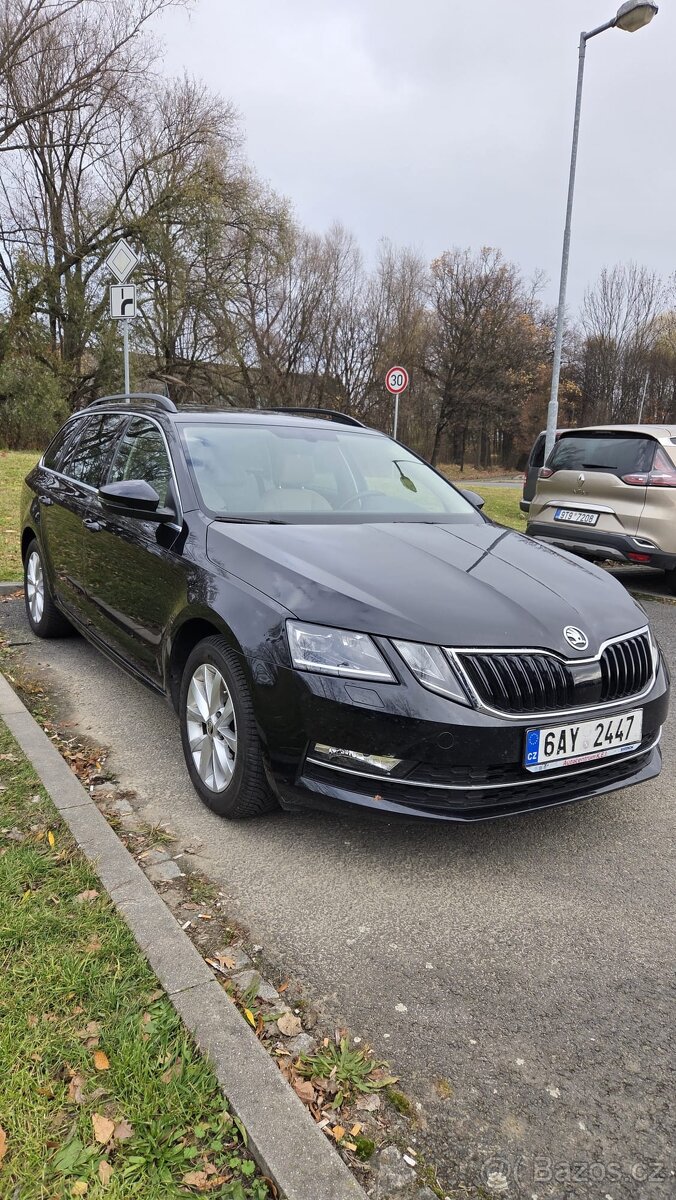Škoda Octavia, Elegant 2,0 110 kW - 9