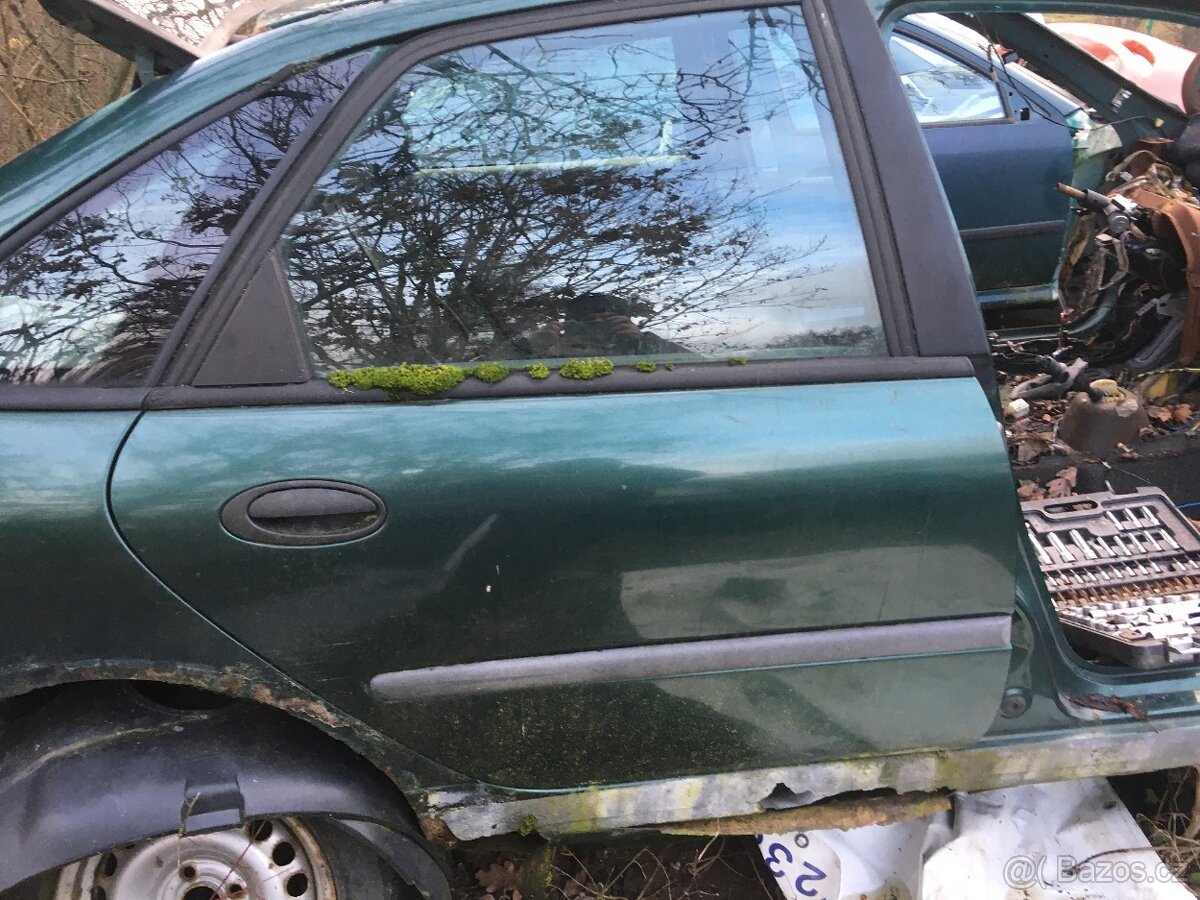 Renault Laguna 1.8 benzin zbylé díly - 9