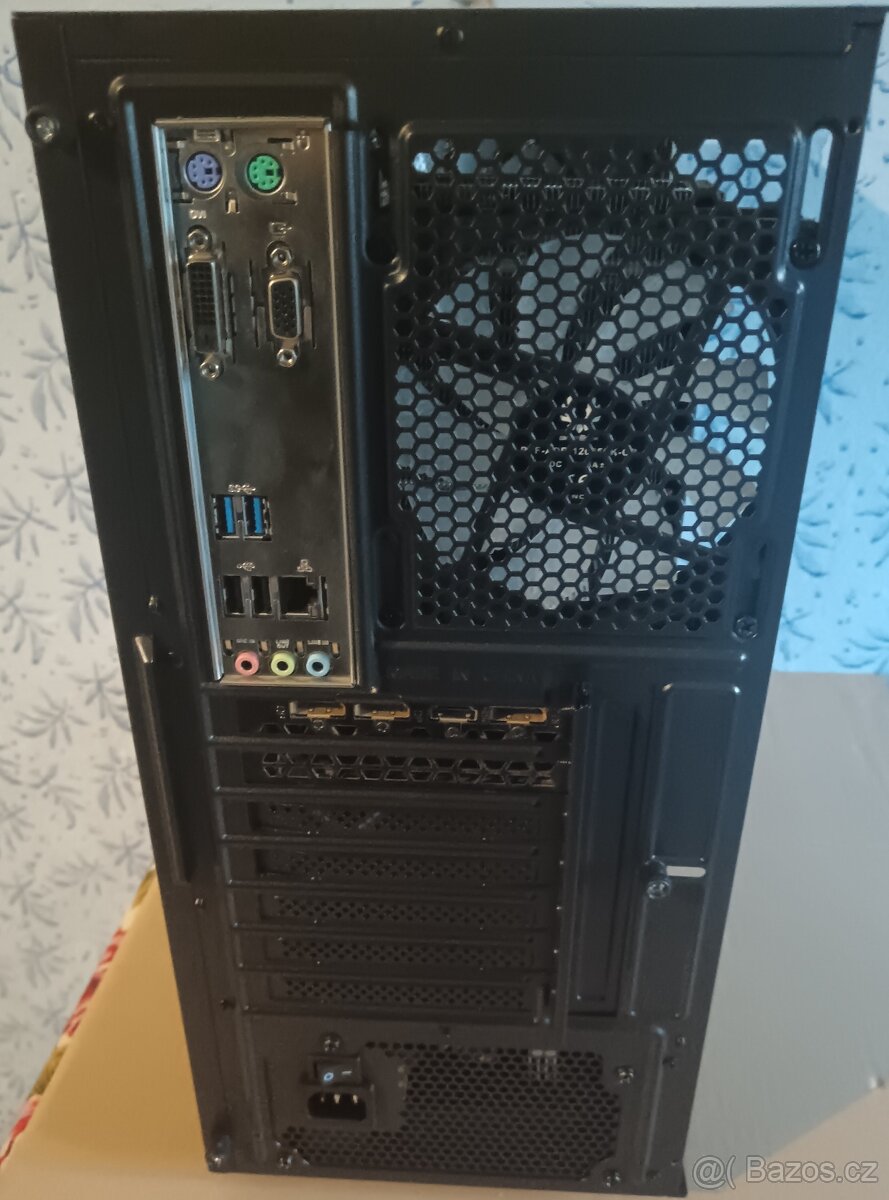 Herní Počítač - 9
