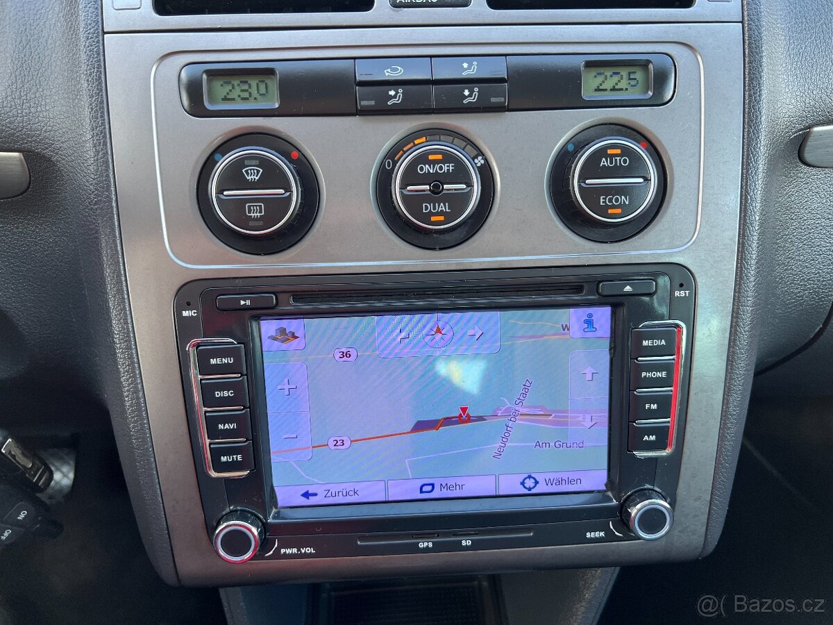 Volkswagen Touran, 2.0 TDi 125kW 7 MÍST, TAŽNÉ - 9