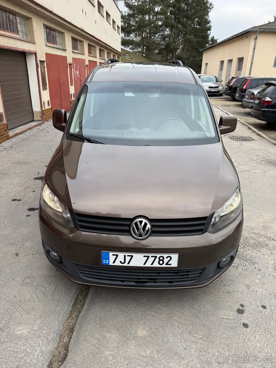 WV Caddy maxi 7 míst - 9