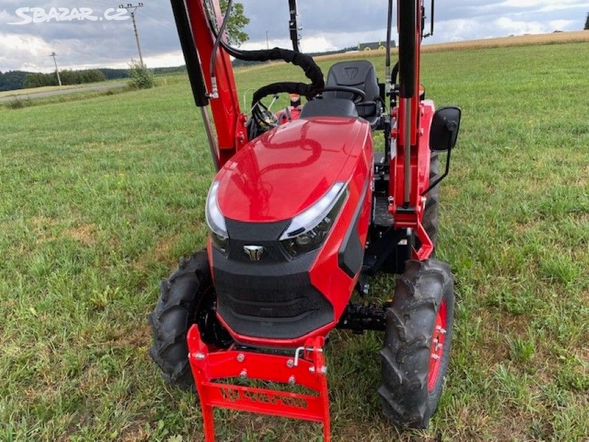 Malotraktor TYM F25 s čelním nakladačem korejský - 9