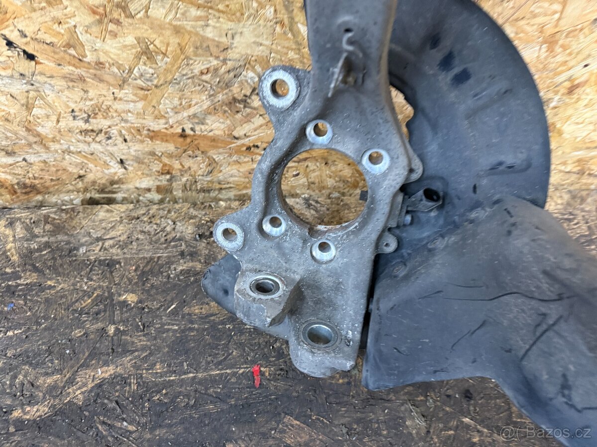 ŘEDNÍ TĚHLICE VW PHAETON/AUDI A8 4E0258M/4E0257M - 9