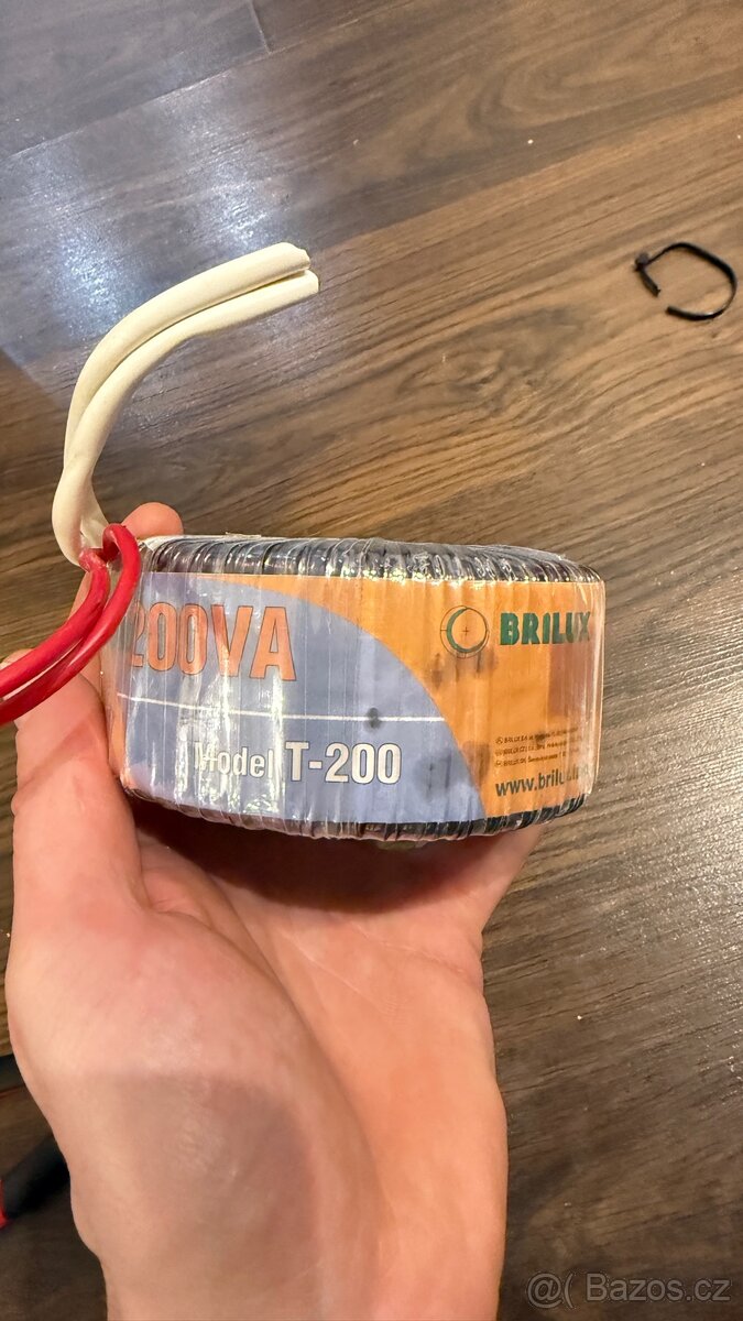 Transformátor 230V - 12V - 9