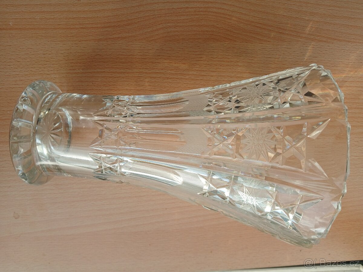 Broušená váza - 9