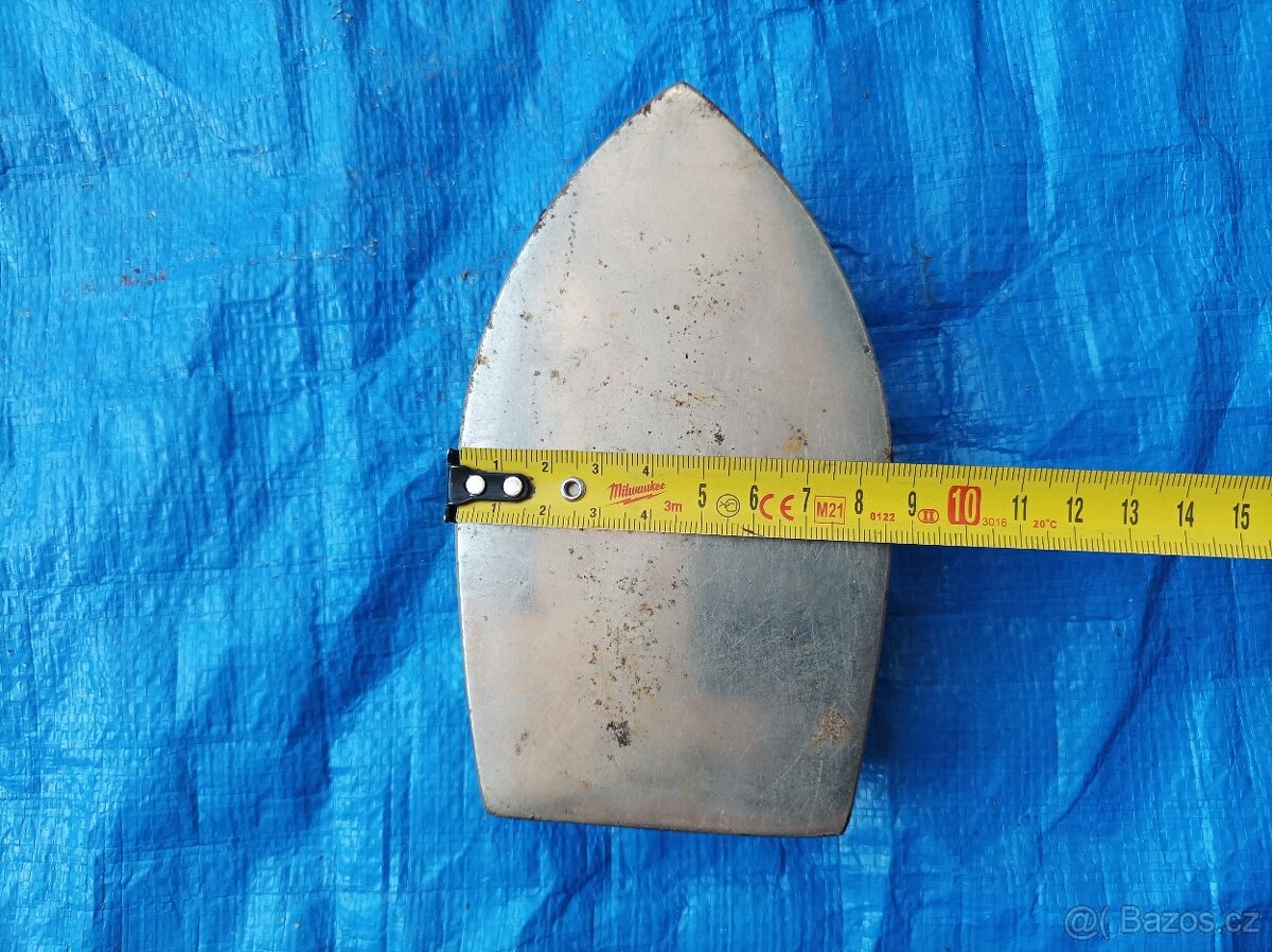 Spodek staré žehličky SFINX - 9