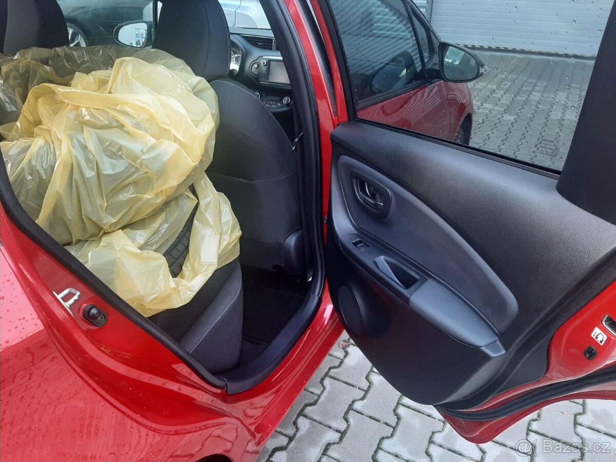 Toyota Yaris 1.3 VVT-i, 73 kW, r. v. 2016 SELECTION - 9