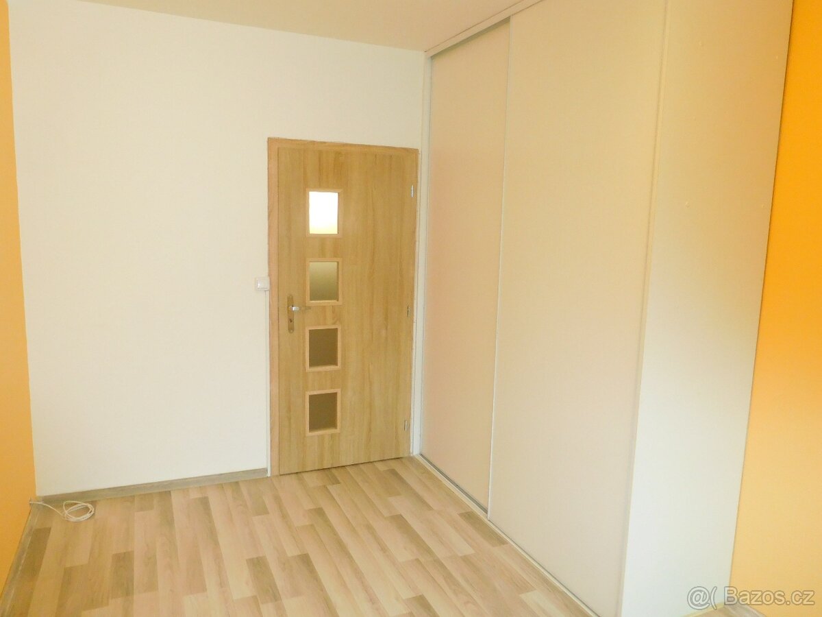 Nájem bytu 2+1 s balkónem ul.Harcovská - 9