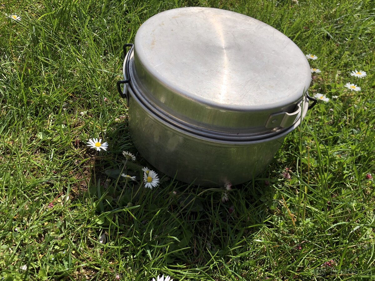 Dortové formy, pánve, nůžky, kuchyňské spotřebiče - 9