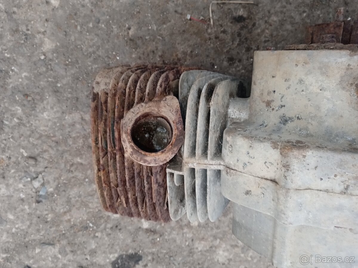 Prodám část motoru ČZ 175 - 9