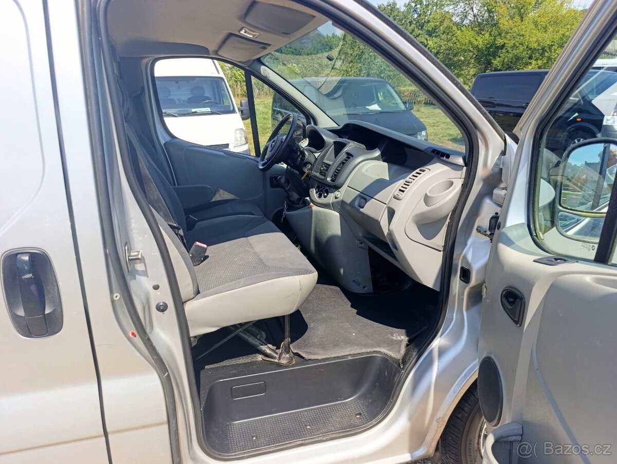 Opel Vivaro 2.0 DCi tažné DPH klima - 9