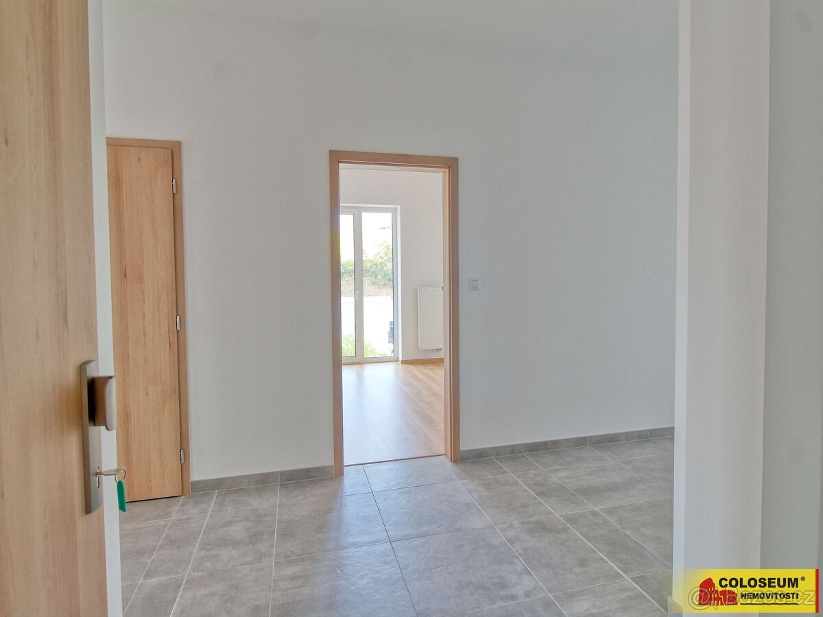 Znojmo, pronájem nadstandartního bytu 4+kk,106 m², balkon - - 9