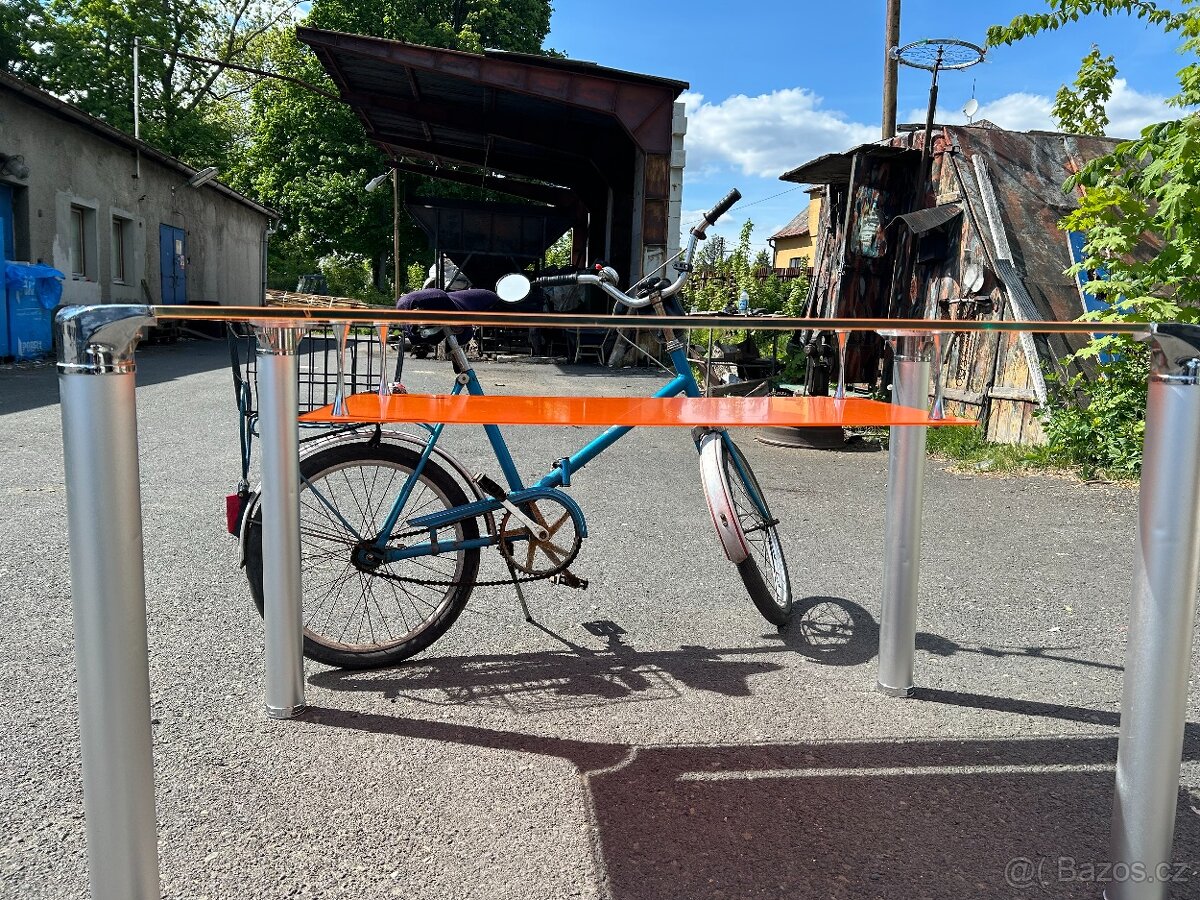 skleněný stůl - 9