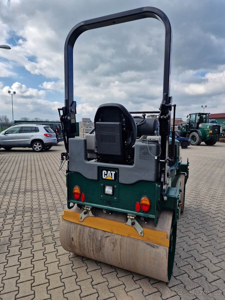 Caterpillar, CAT CB24B - 9