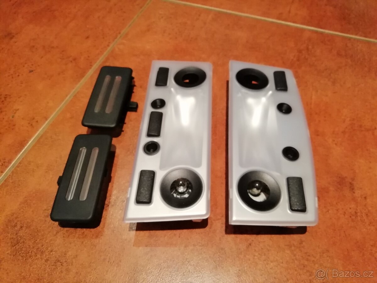 BMW E60/E61 -černá palubní deska,čalounění kufru - 9