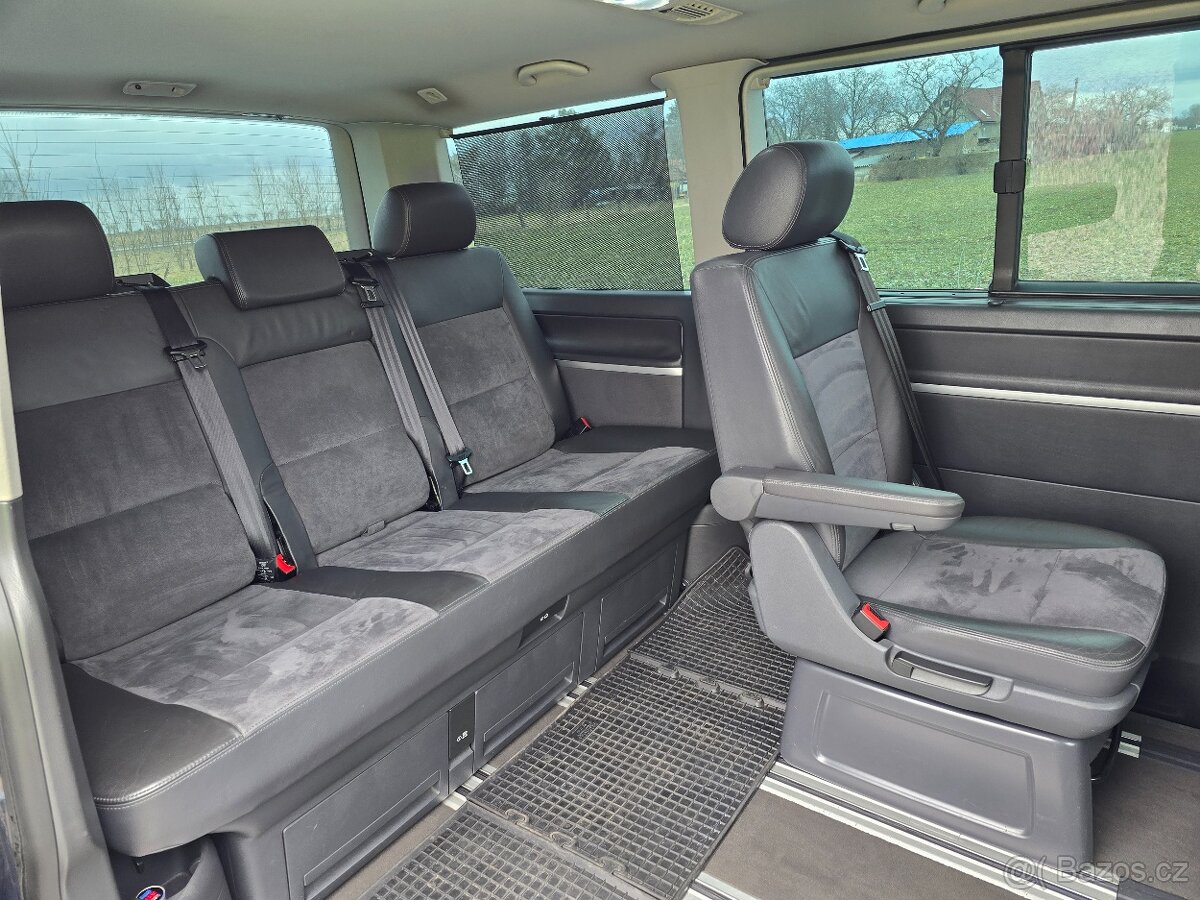 VW Multivan T5.1 2.0TDi Highline - 9