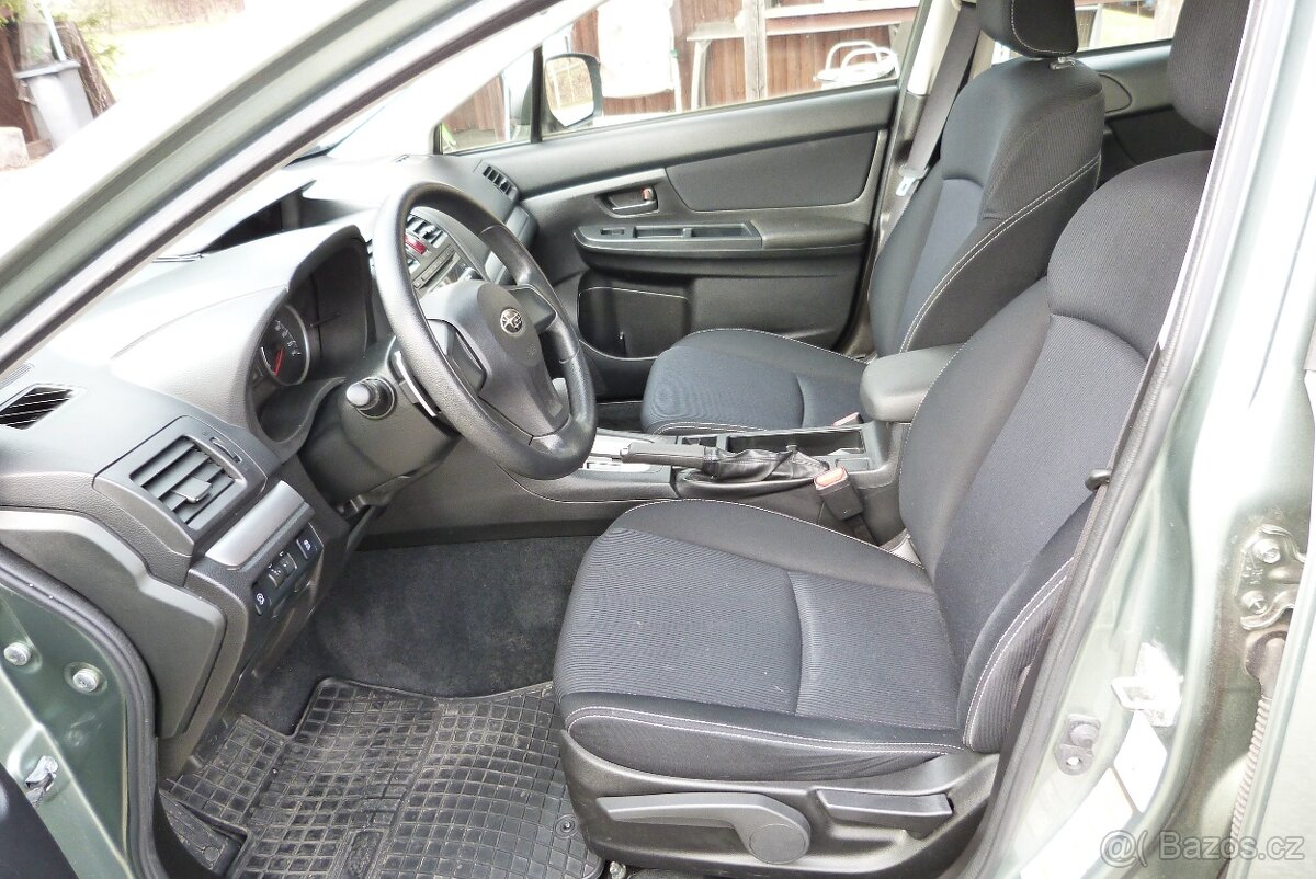 Subaru XV 2.0i automat - 9