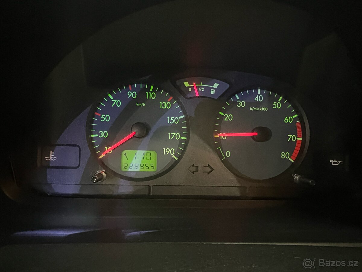 Citroen Saxo 1.1i - 9