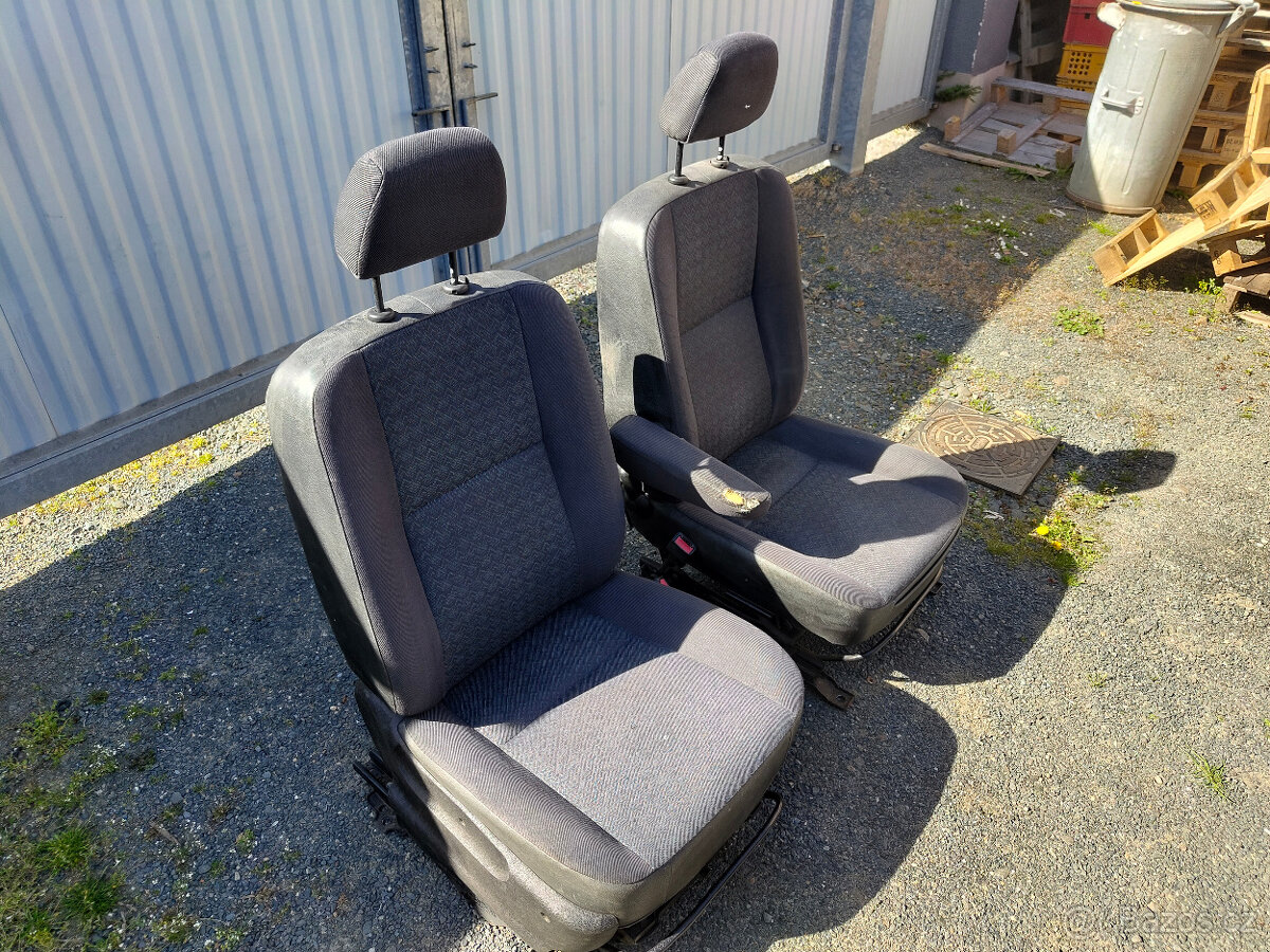 Přední sedačky Connect Tourneo / Transit - 9