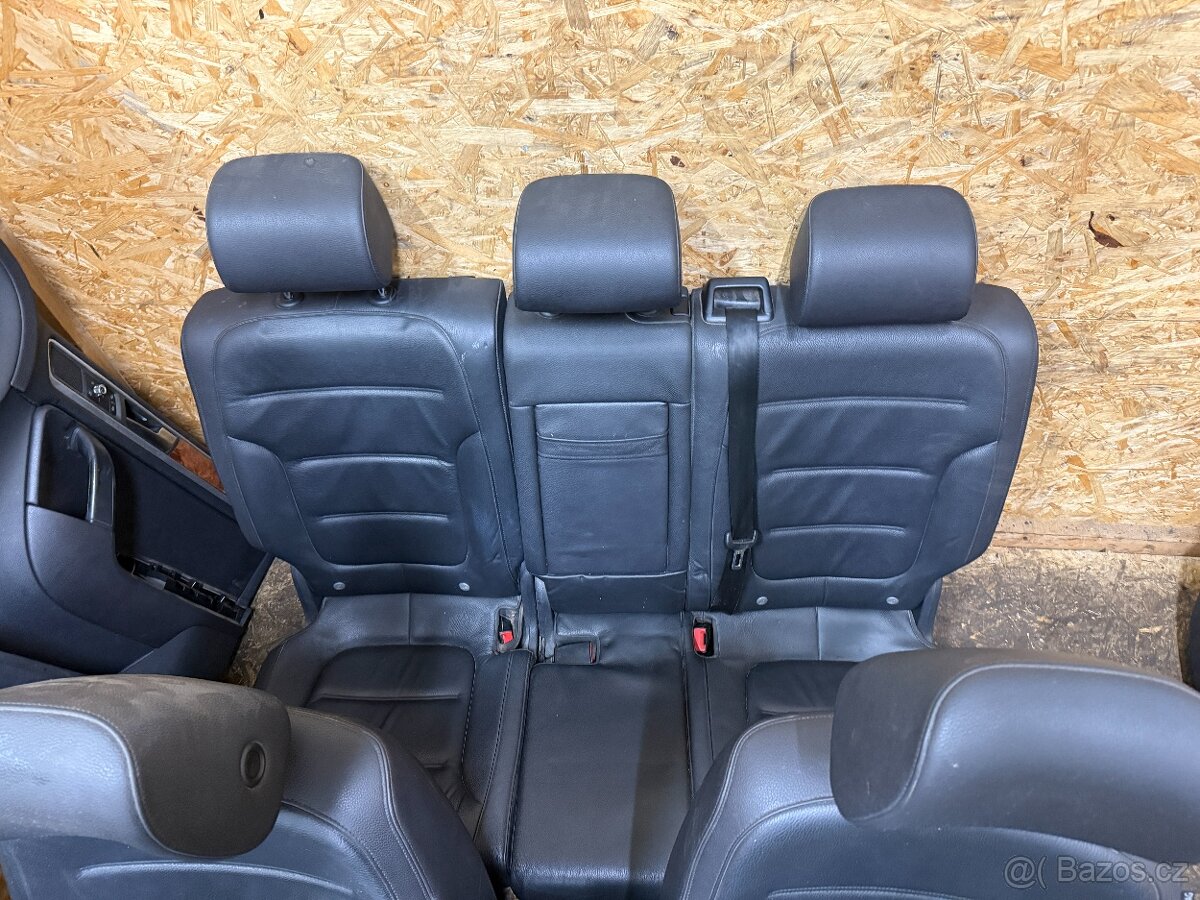 KOŽENÝ INTERIÉR VW TOUAREG 7P - 9