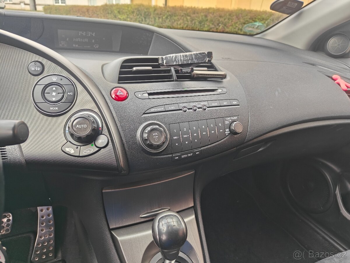 Honda Civic 1.8 i-VTEC Tourer Sport - 9