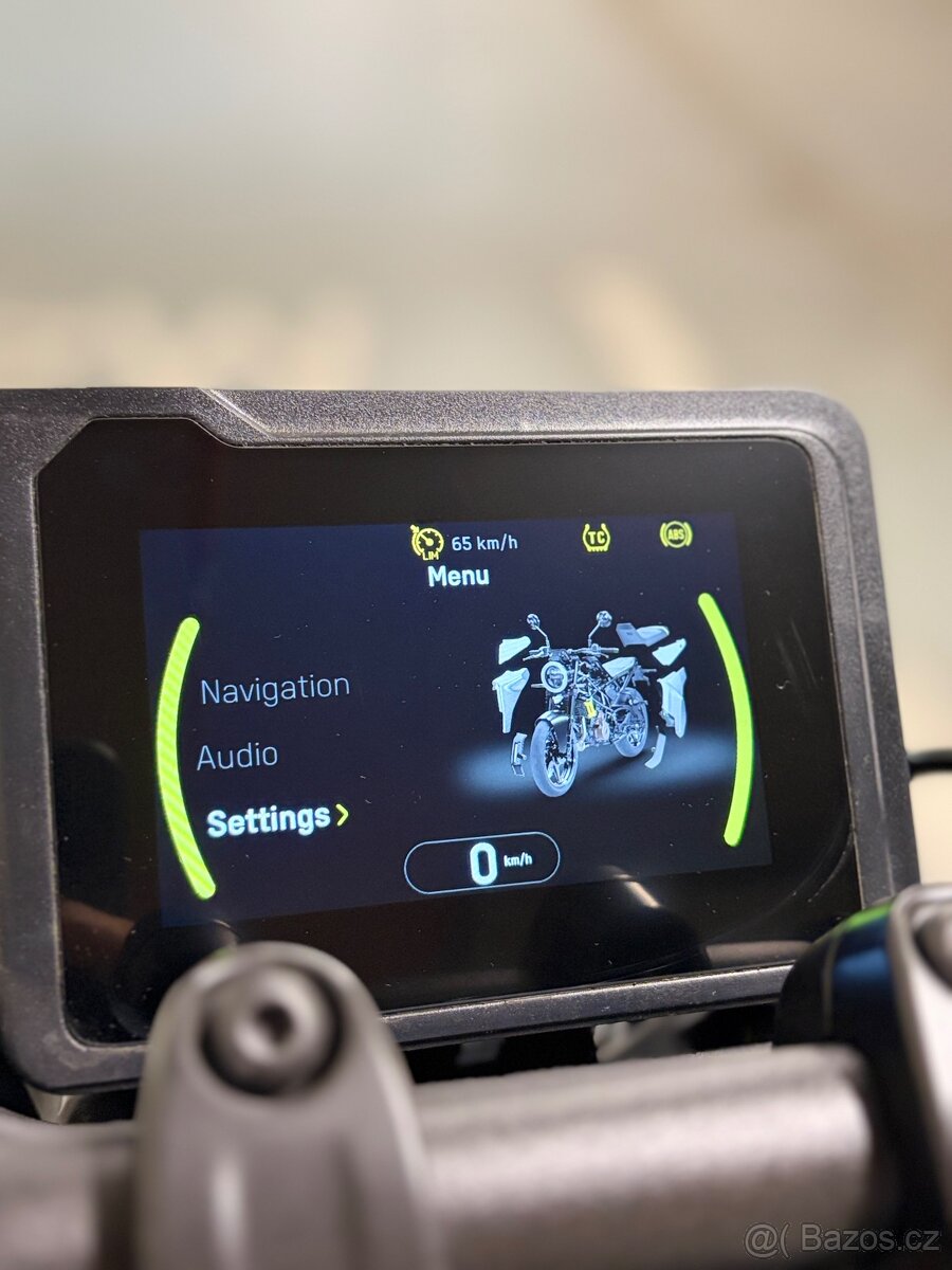 Husqvarna Vitpilen 401 - 9