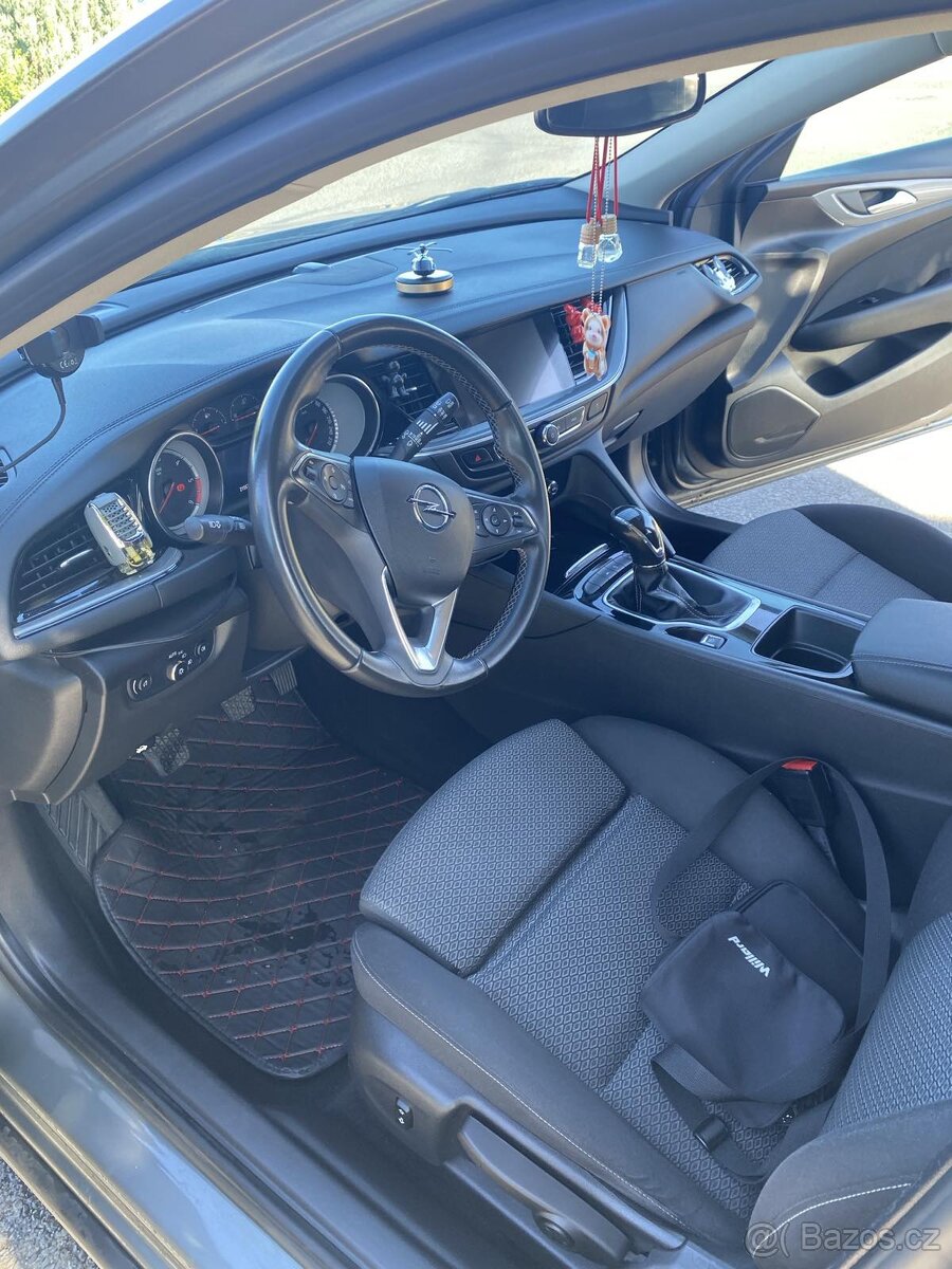Opel insignia B 2017 1.6d - 9