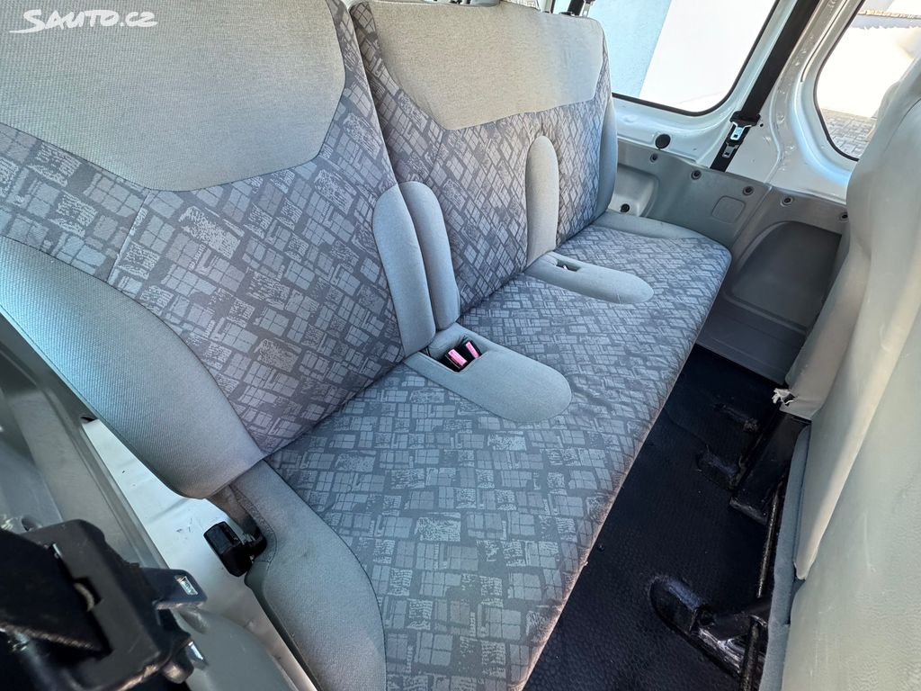 Opel Vivaro, 2.0,9MÍST,STK 03/2028 - 9