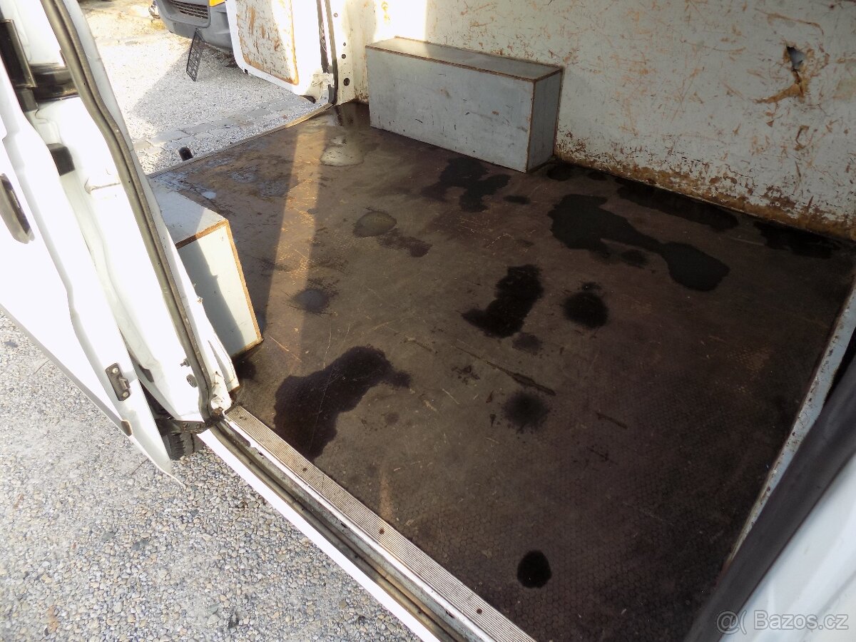 Ford Transit 2.2 TDCI 63 KW SWB 260 TAŽNÉ - 9