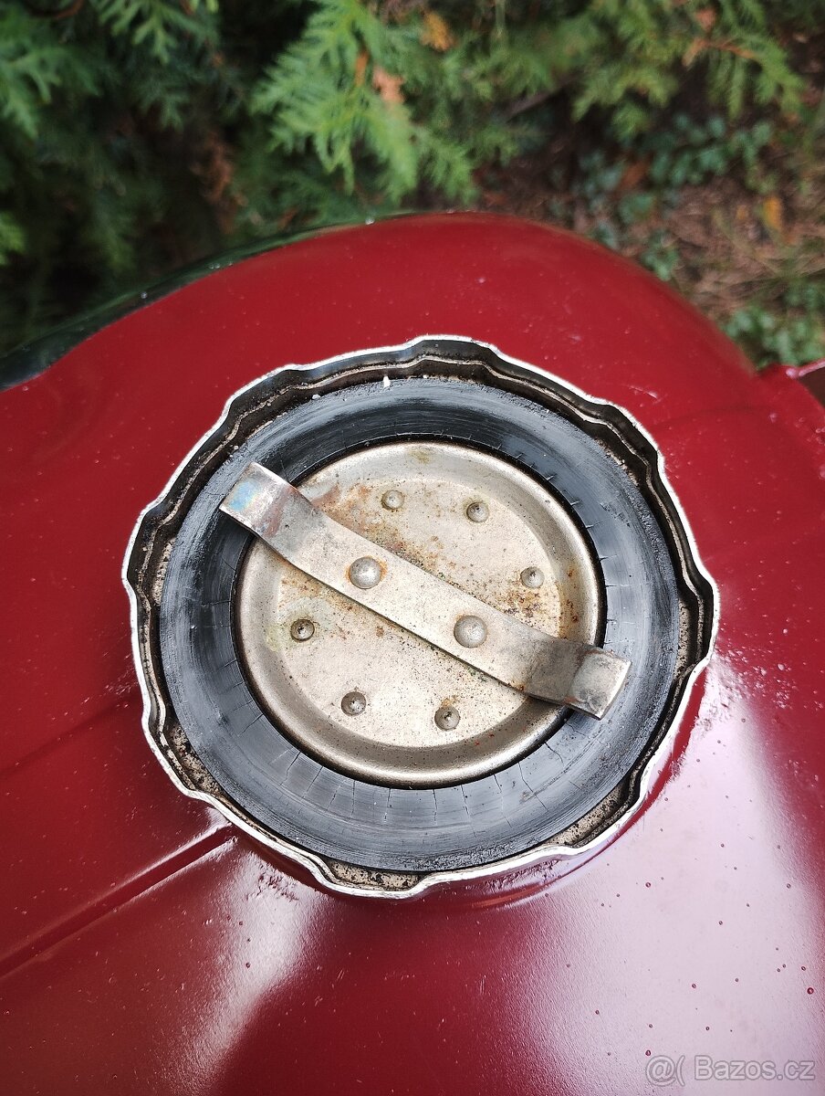 Originální nádrž jawa 250 nebo 350 v původním stavu a barvě - 9