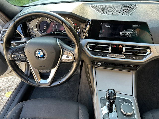 BMW 320d xDrive touring 2020 - 9