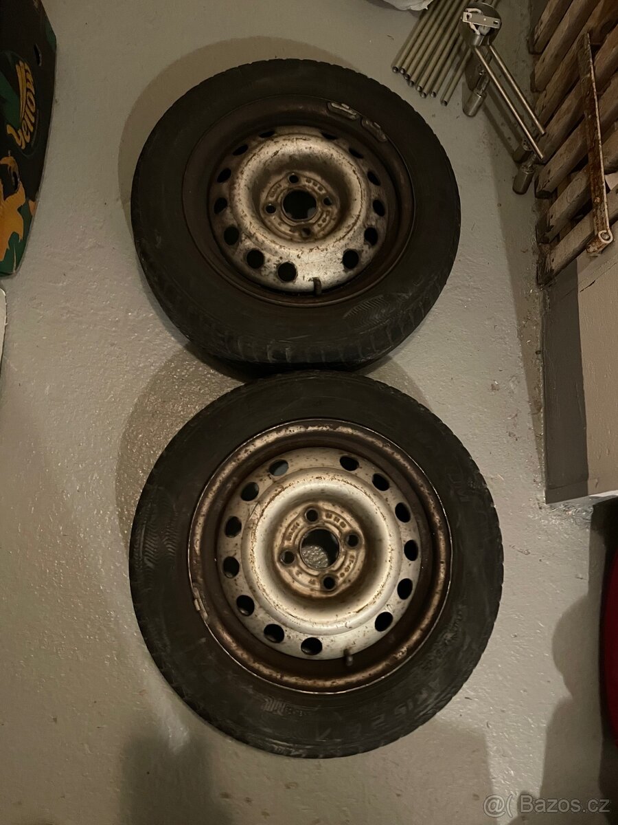 Veci vetes burza hromada uklid krabice - 9