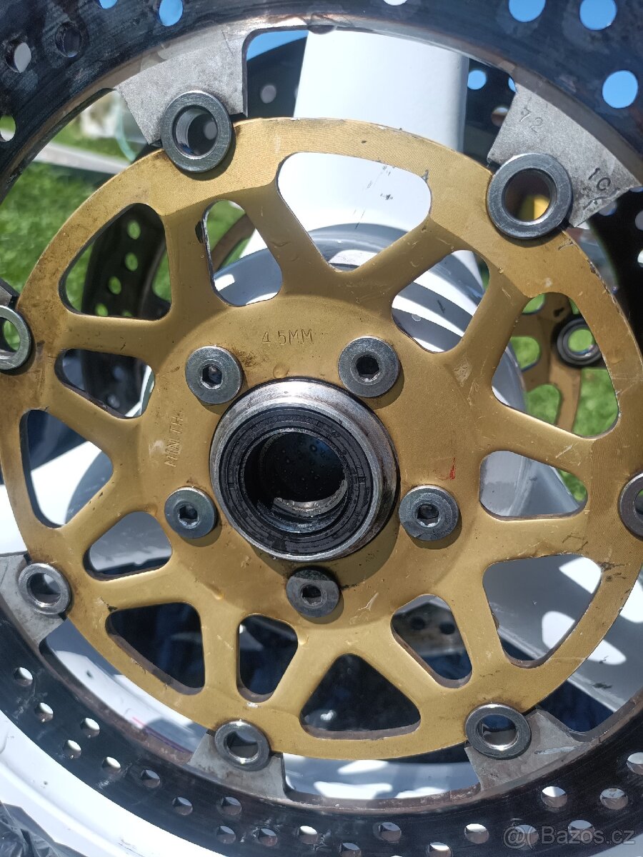 Přední kolo Kawasaki - 9