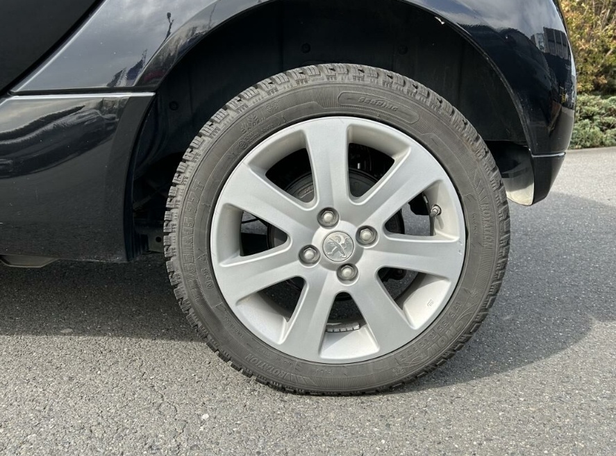 Peugeot ION elektro 67k EAT6 - 9