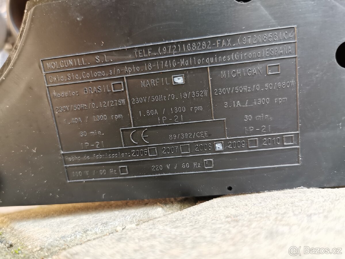 Elektrický mlýnek na kávu Cunil - 9