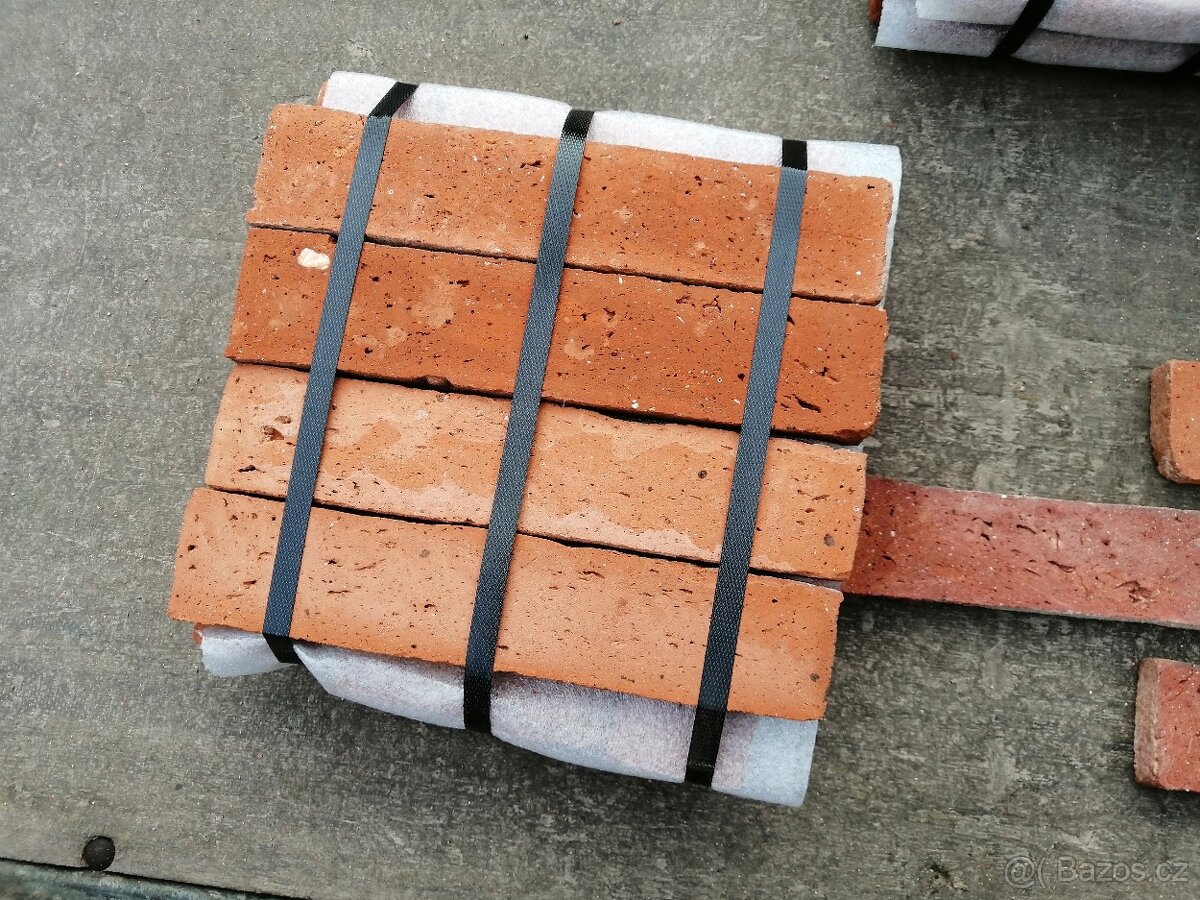 Rubové cihlové obkladové pásky typ D1 - 9
