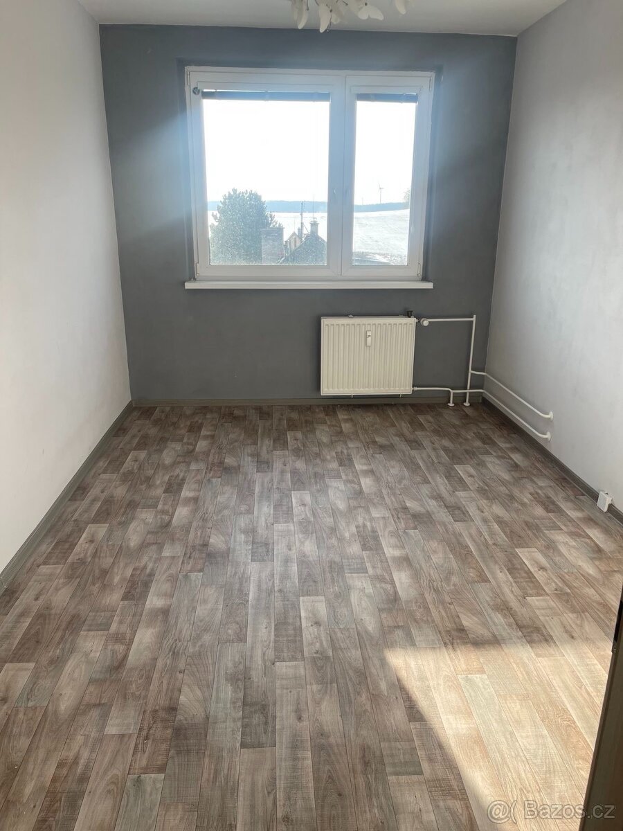 Prodej bytu 3+1, 68 m², Maletín - 9