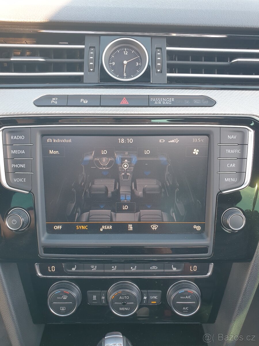 VW Passat Variant R-line 2,0 BiTDi 4x4 - 9