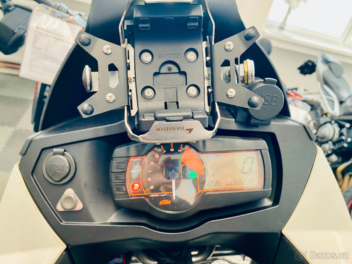 KTM 990 ADVENTURE WHITE ABS = AKRAPOVIČ - 9