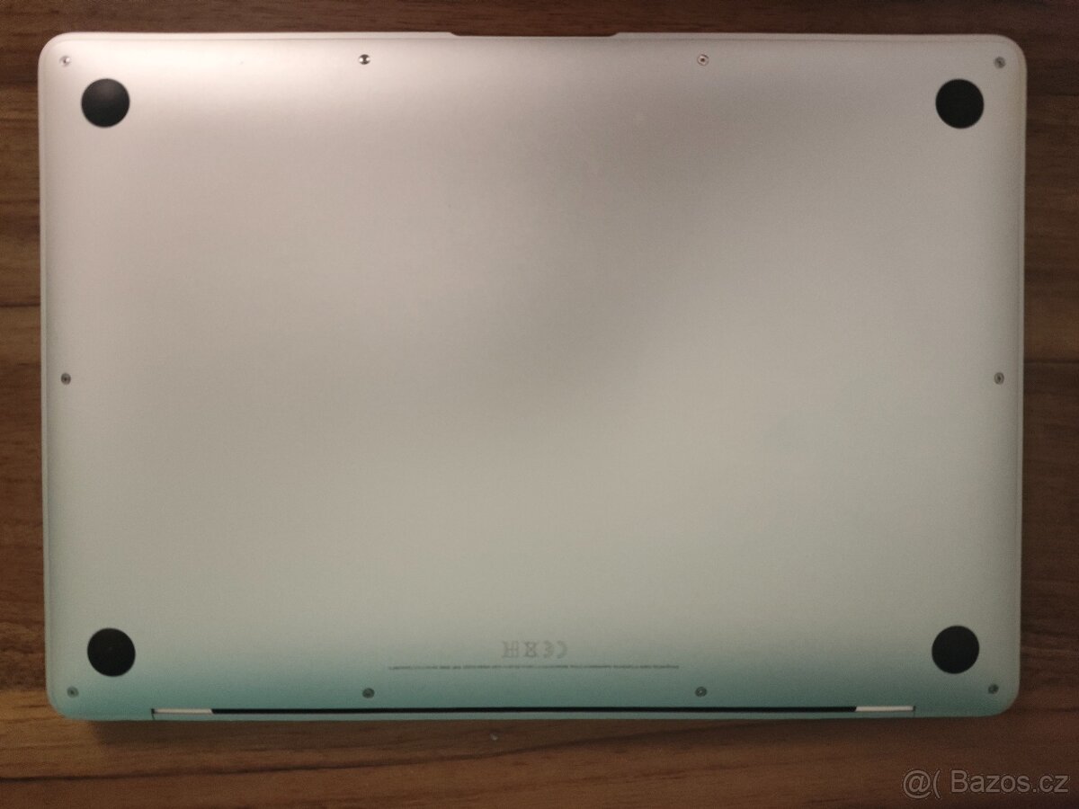 MacBook Air 2020 M1 | 8GB • 256GB - 9