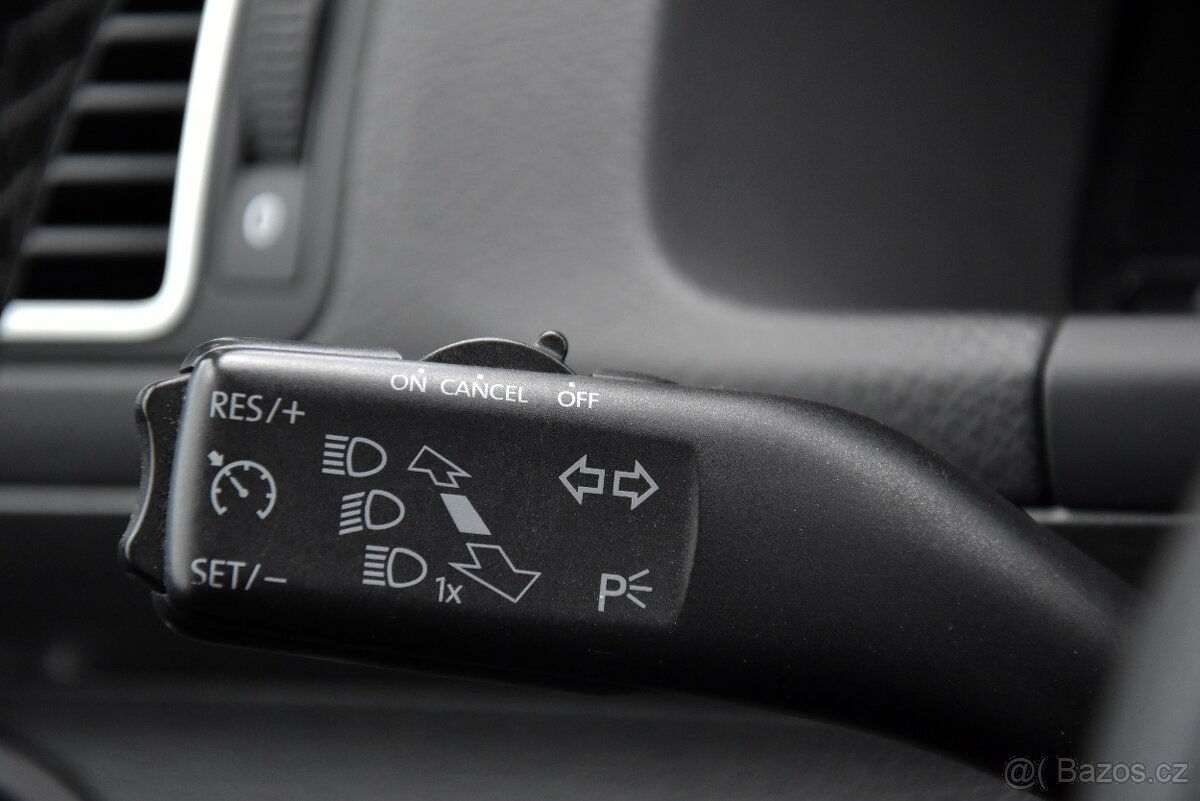 Volkswagen Touran 1.4 TSi DSG,KLIMA,TEMPOMAT,VÝHŘEV,123173KM - 9