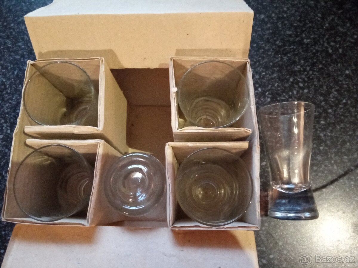 Velká váza, sklenička, čajový keramický set, květináč - 9