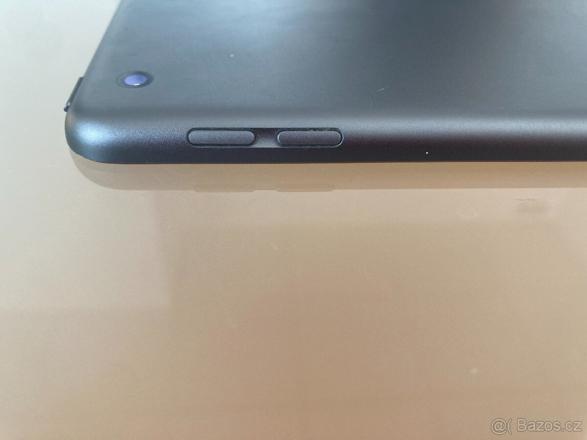 Apple iPad 9. generace 256GB - 9