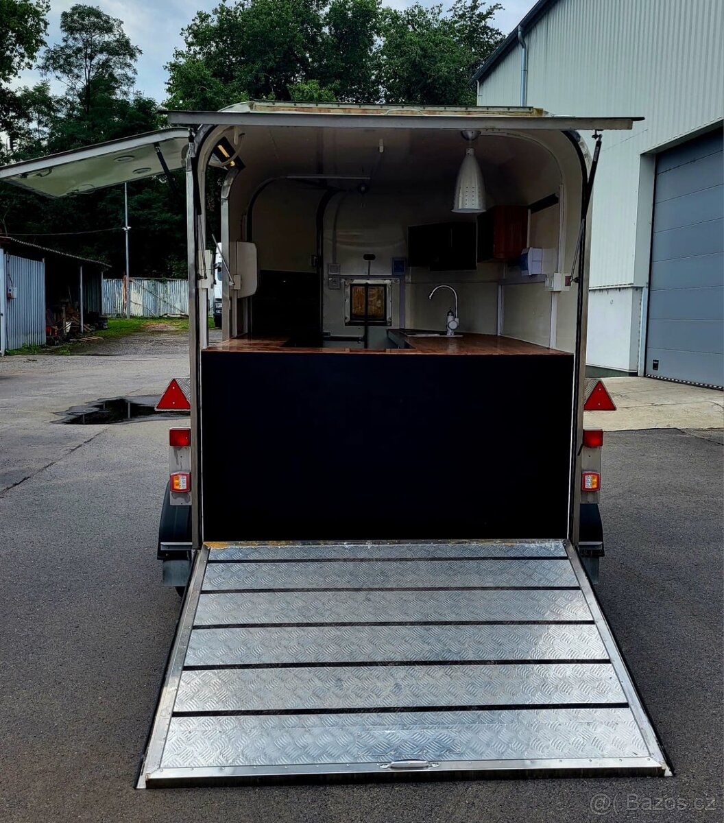 Gastro barový přívěs - 9